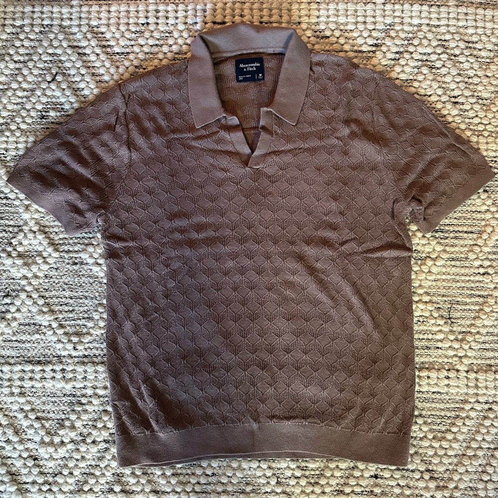 Abercrombie Knit Polo size M